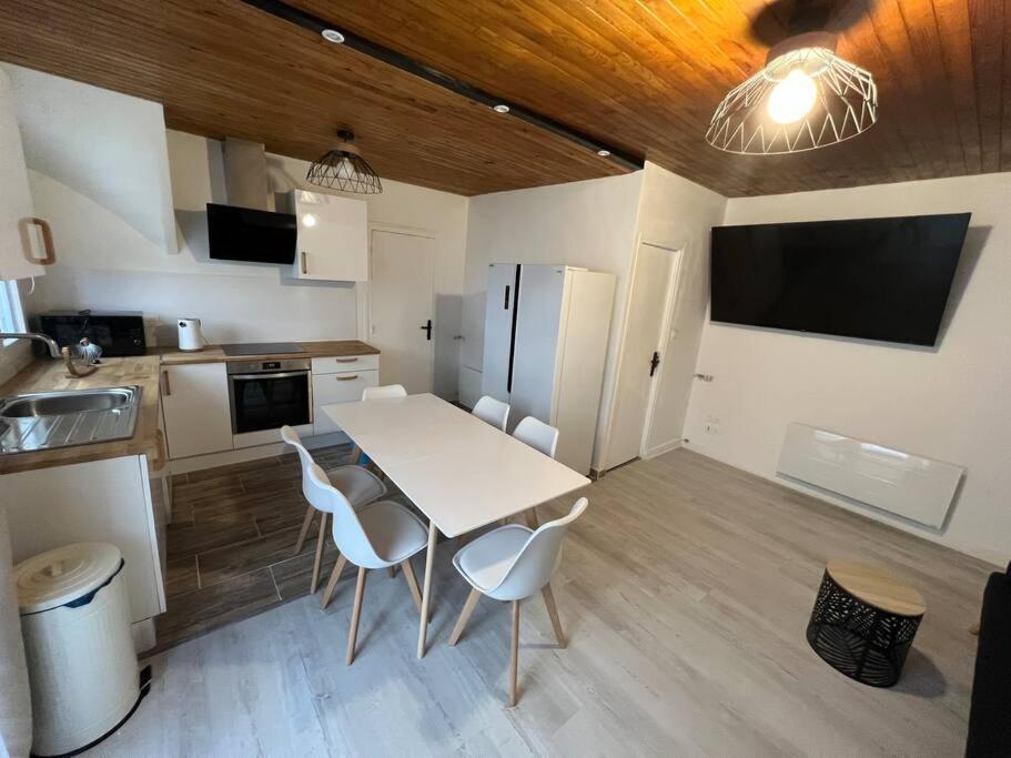Appartement Style Chalet Standing 2 A 6 Personnes La Bourboule Exterior foto